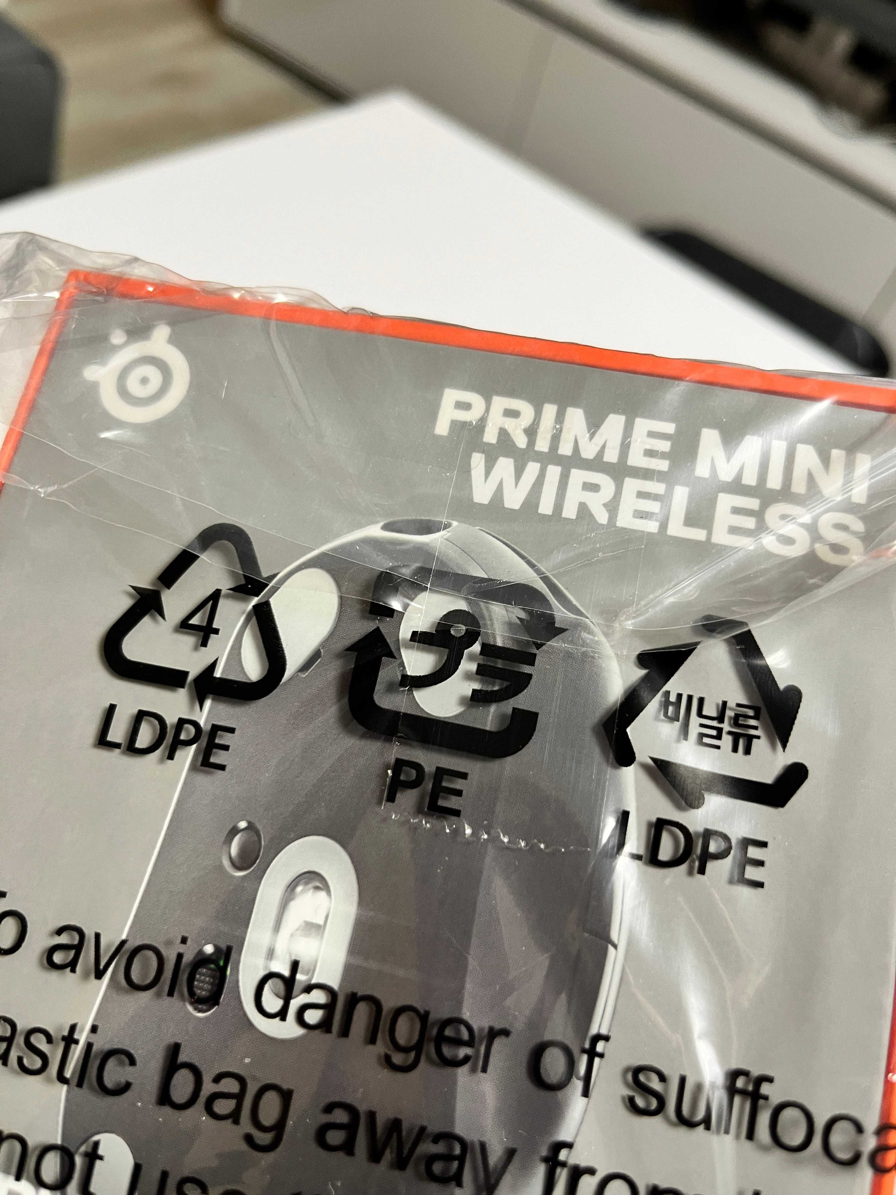 SteelSeries Prime Mini Wireless Mouse
