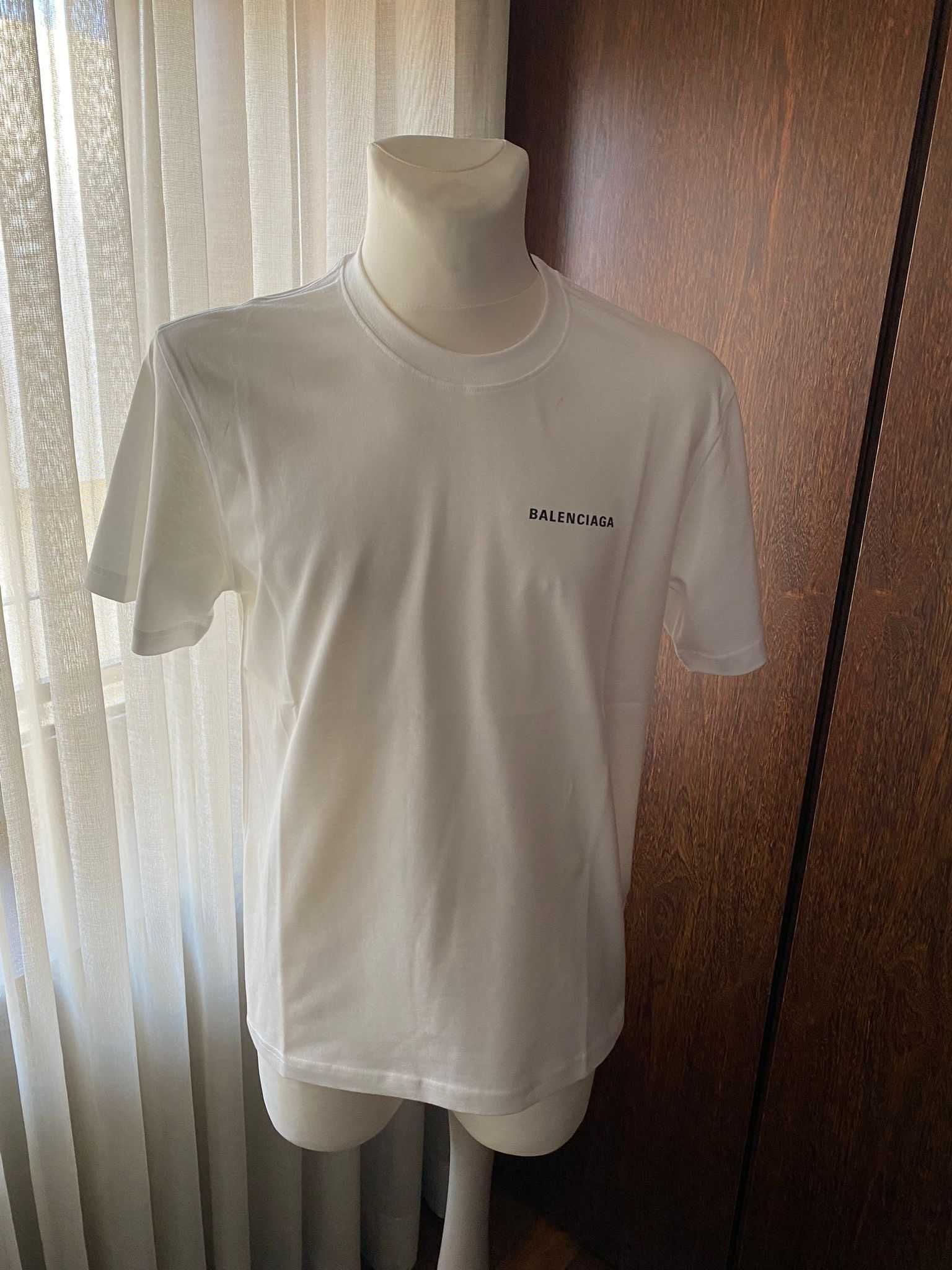 T Shirt Balenciaga Logo White