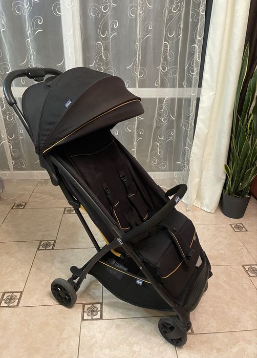 Прогулянковий візок Chicco