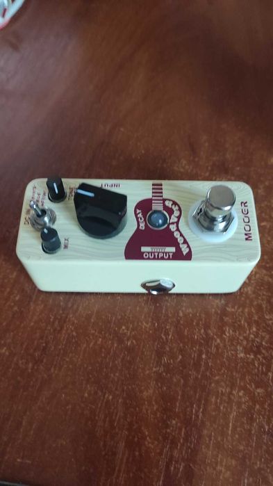 Гітарна педаль Mooer Woodverb
