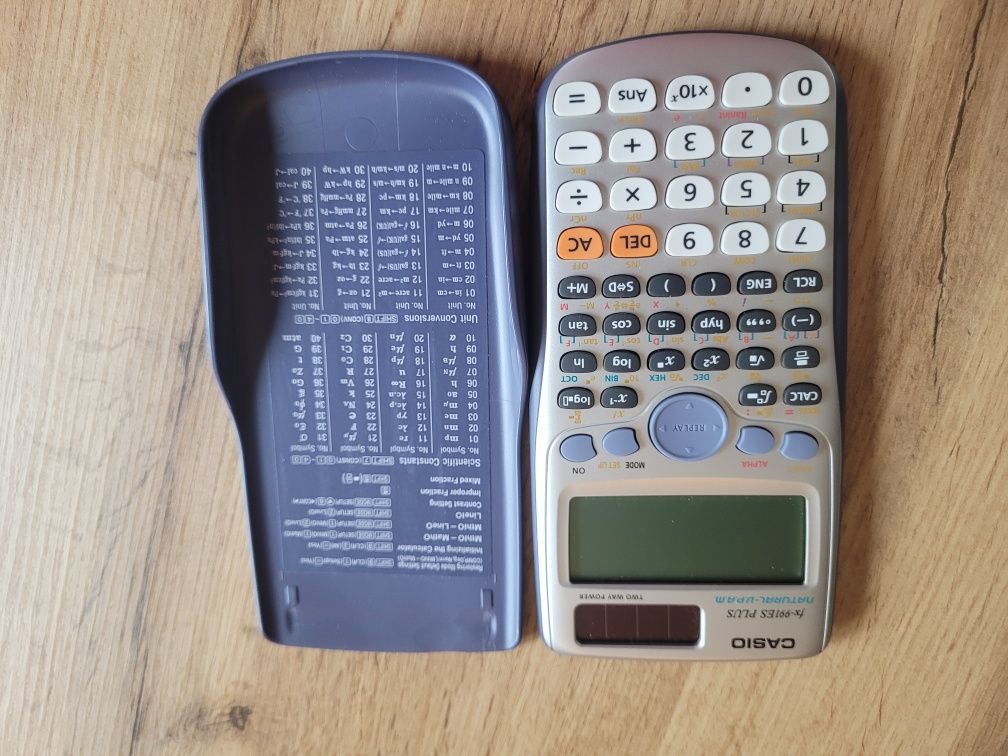 Nowy kalkulator naukowy Casio