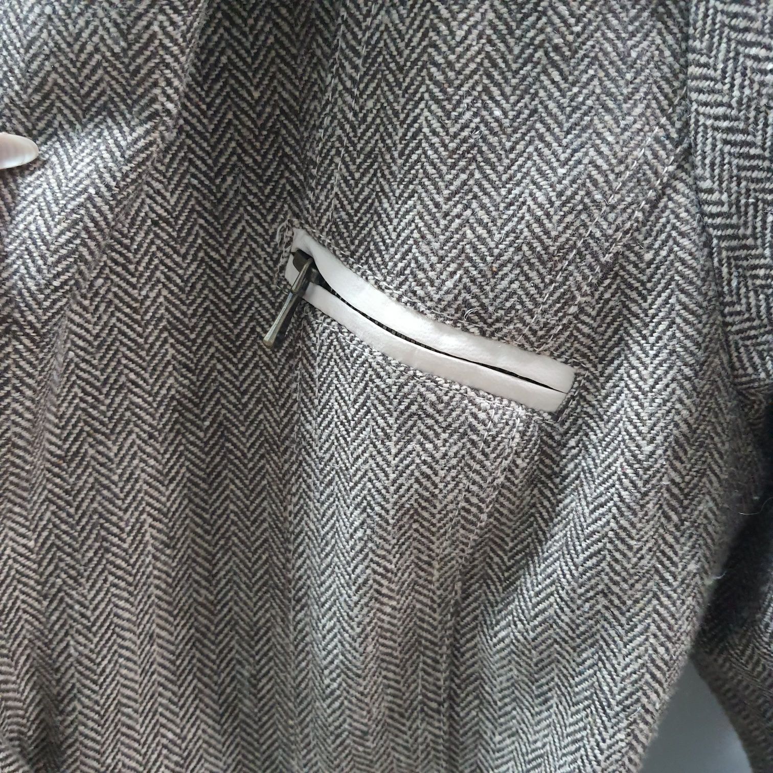 Куртка-пиджак с капюшоном