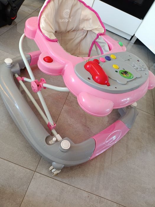 Chodzik różowy dla dziewczynki