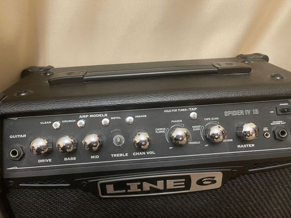 Комбопідсилювач для електрогітари Line 6 Spider IV 15