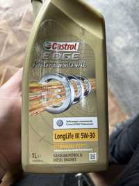 Моторне масло Castrol EDGE Professional Titanium lll 5w-30
