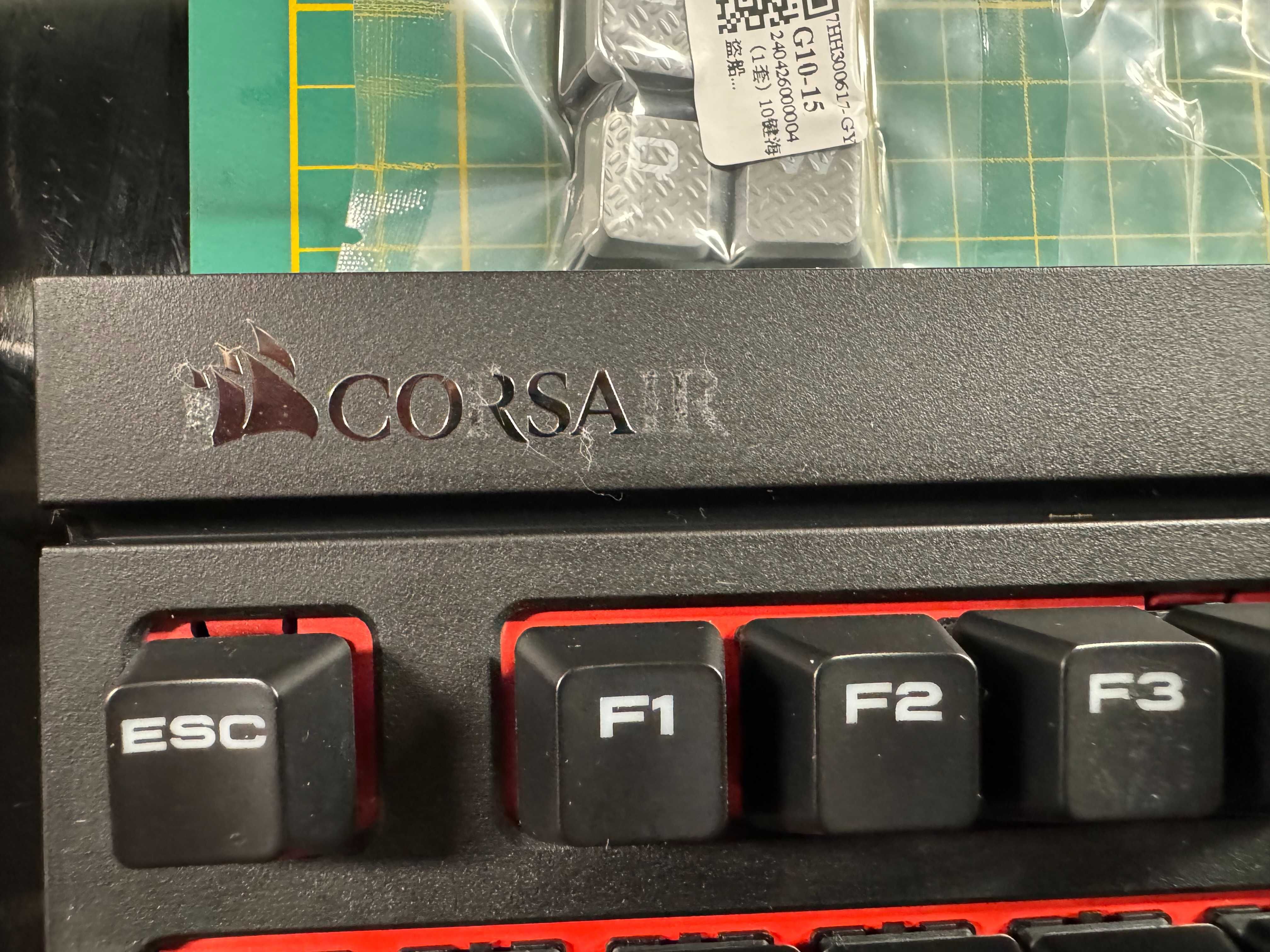 Mechaniczna Klawiatura Corsair Strafe Cherry mx red cicha