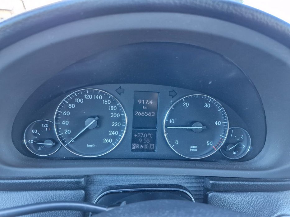 Mercedes C-klasa 2.2 cdi 122ps nawigacja xenon Automat Super Stan