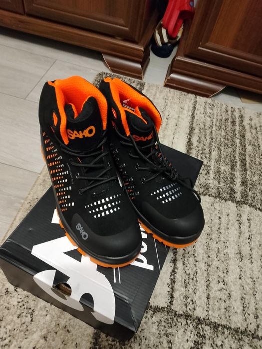 Buty trzewiki robocze Sako 43 czarne pomarańczowe
