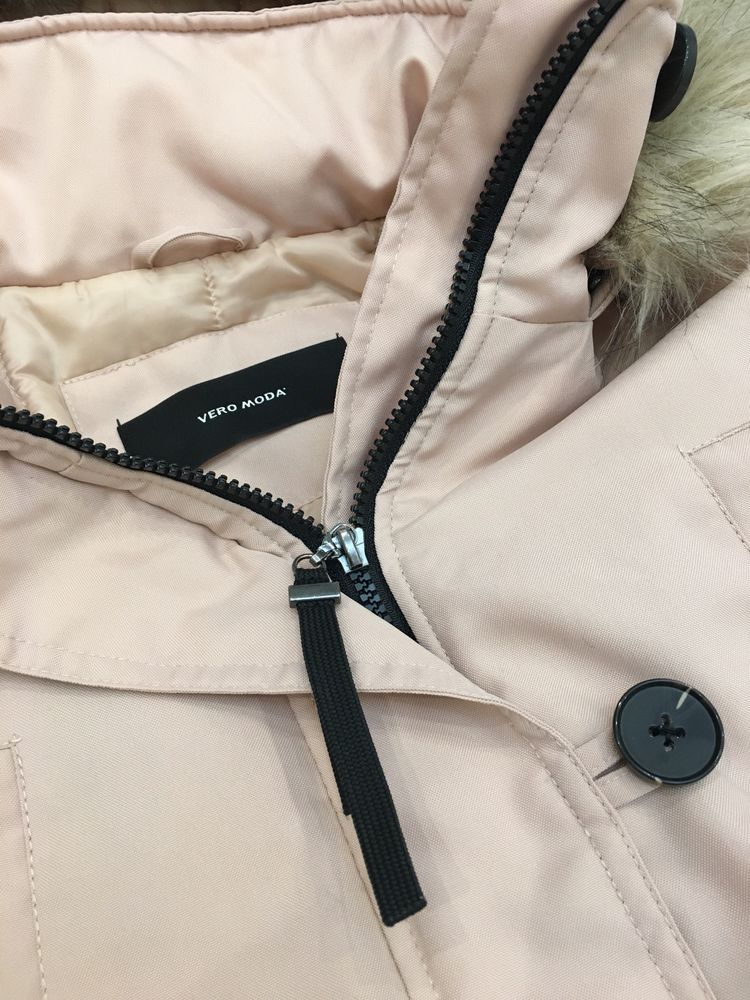 Парка нюдова Vero Moda рожева куртка тепла розмір S/М пудрова
