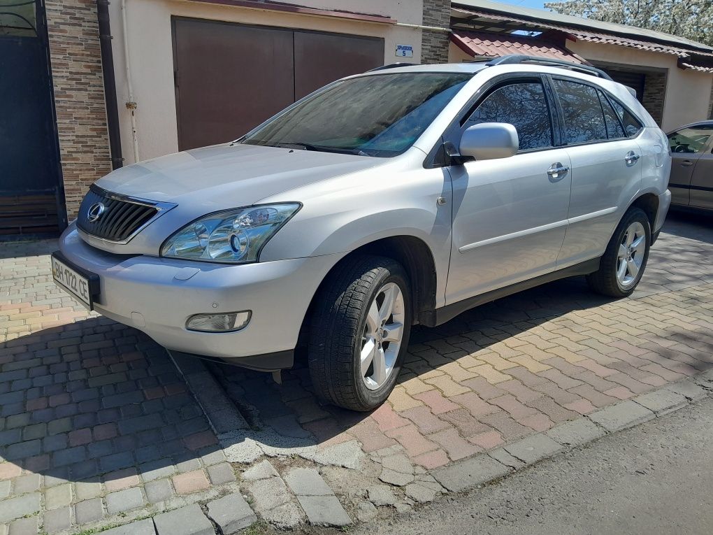 Продам Lexus rx350