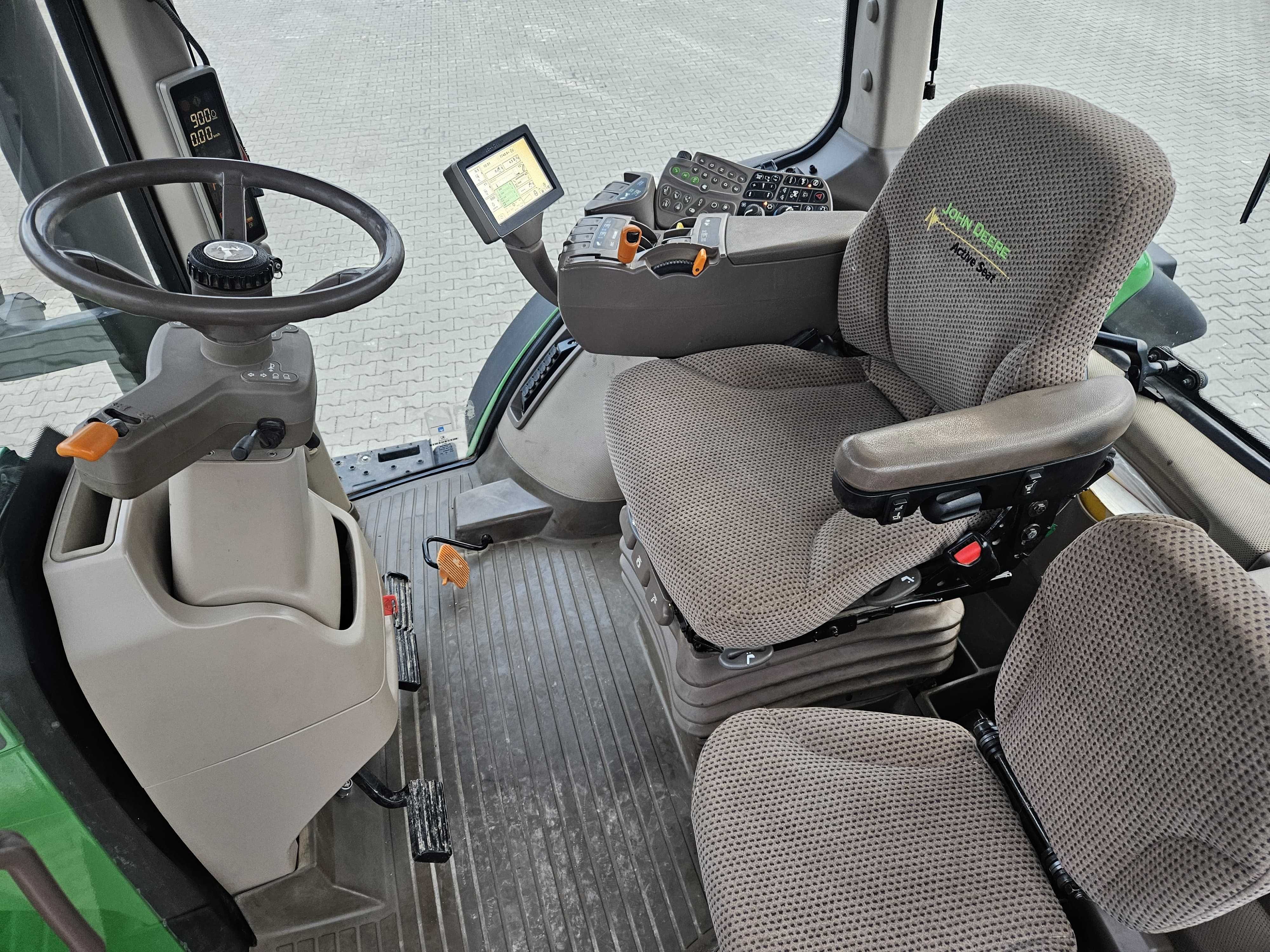 Ciągnik Rolniczy John Deere 7230r Silnik 9l AutoPower