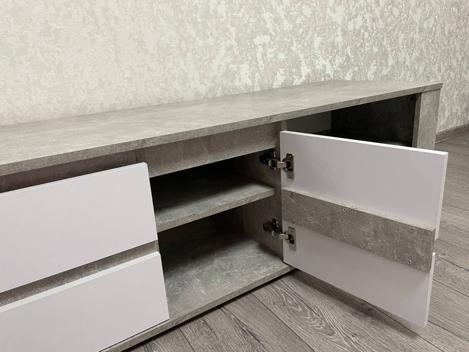 Продається нова сучасна ТВ тумба у вітальню.