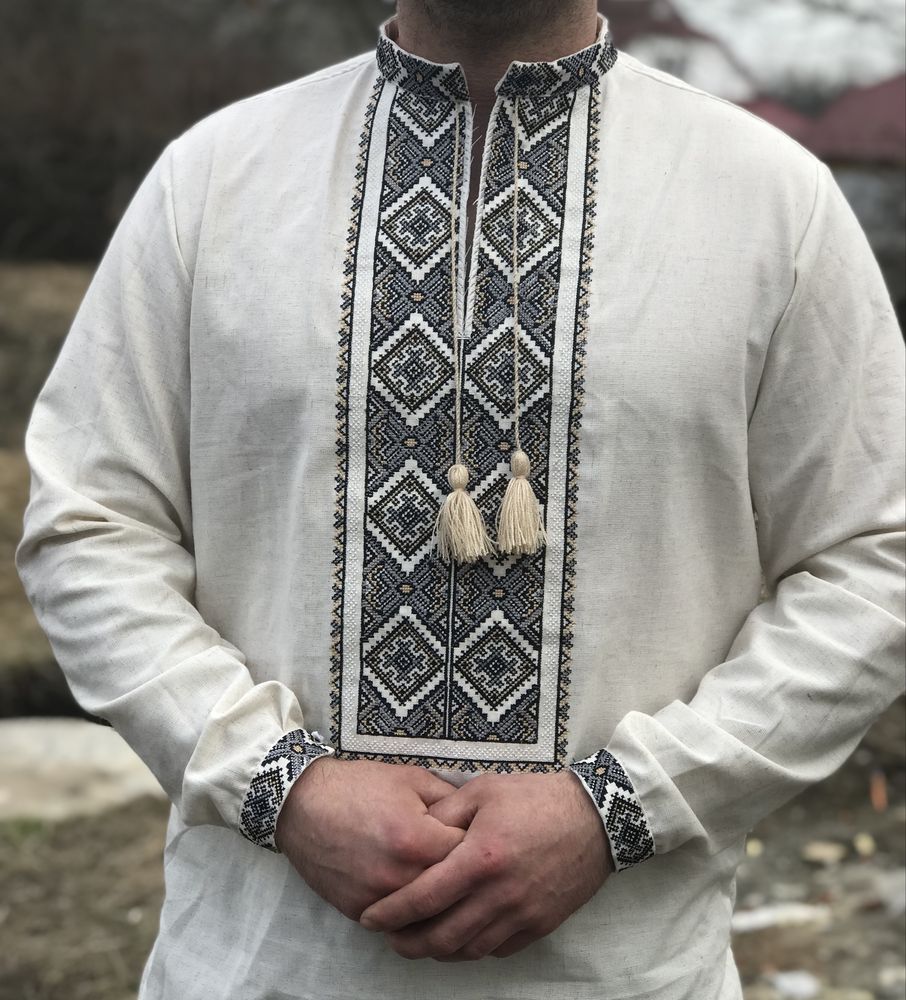 Вишиванки чоловічі та жіночі