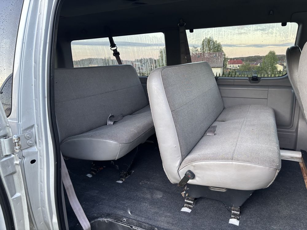 Ford econoline 4.6 v8 8 osobowy