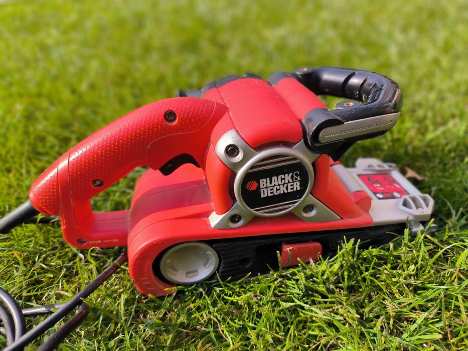 Szlifierka taśmowa Black Decker KA88