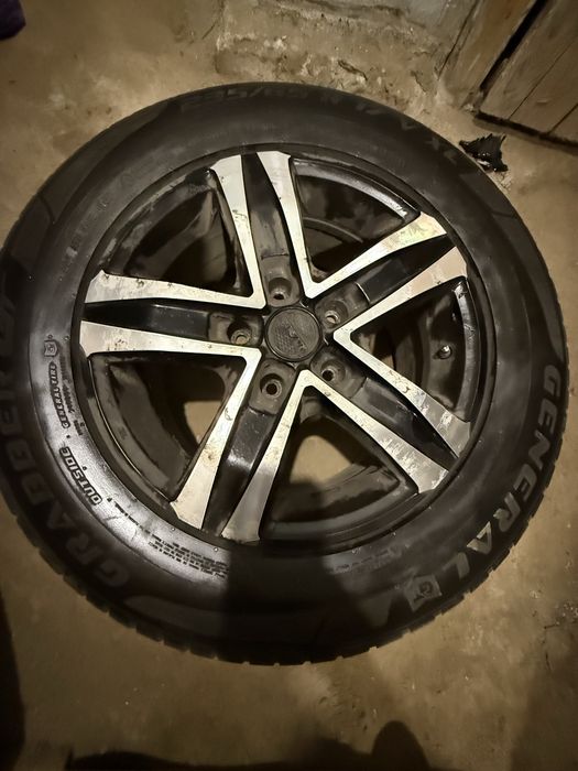 Диски і шини в ідельному стані тел