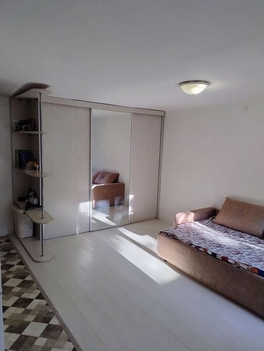 Здам в оренду 1кімнатну квартиру студію на вул Закарпатська