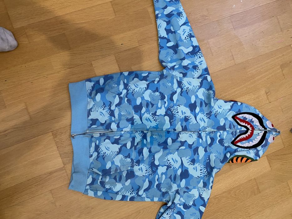 Bape shark fire como blue