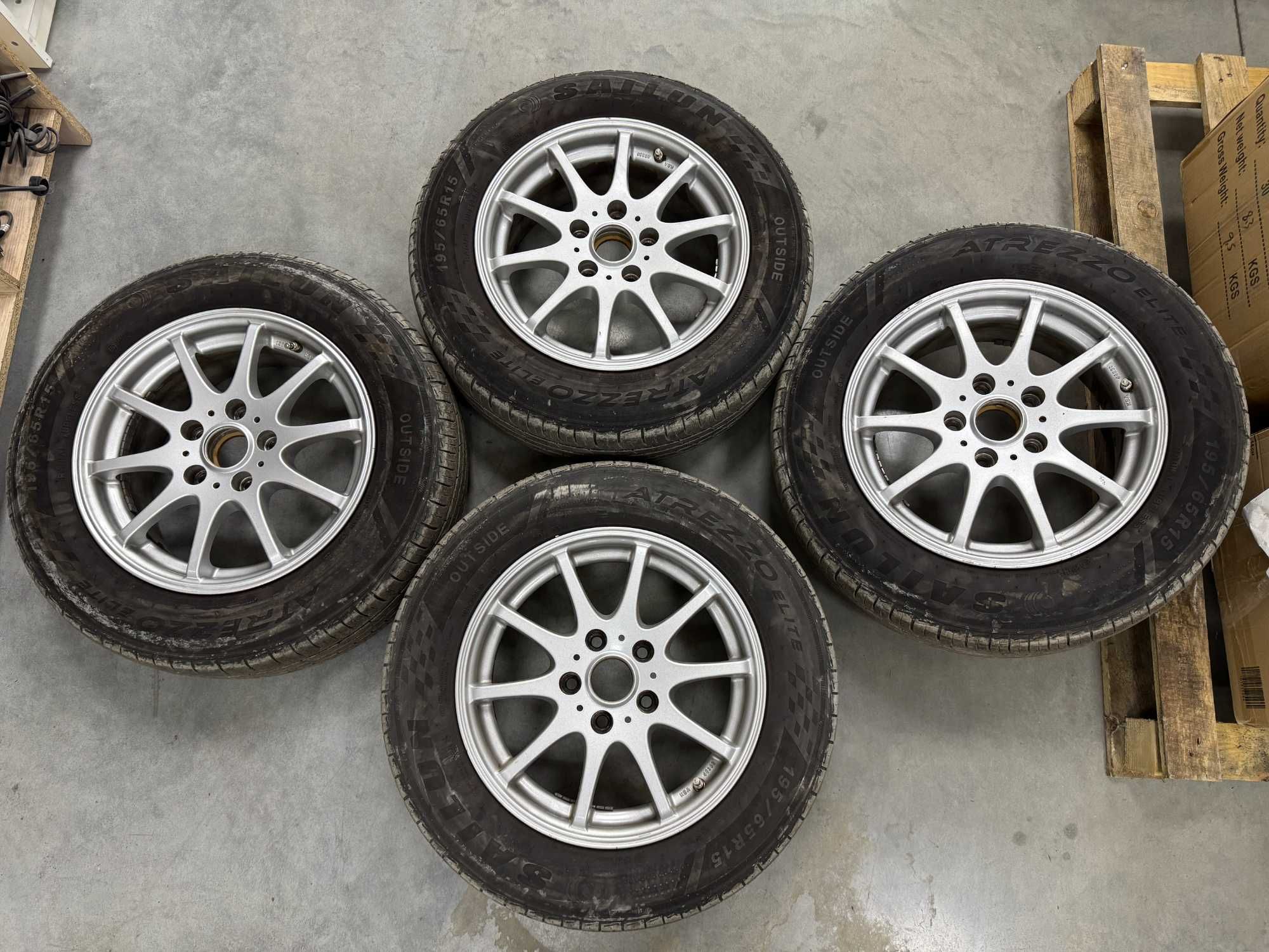 | Колеса | Диски з резиною | 195/65 R15 | Літня резина Sailun | 5 112