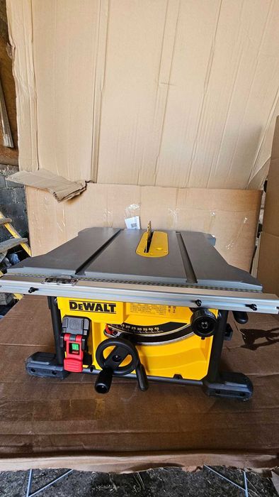 Pilarka stołowa 210mm Compact 1850W DWE7485