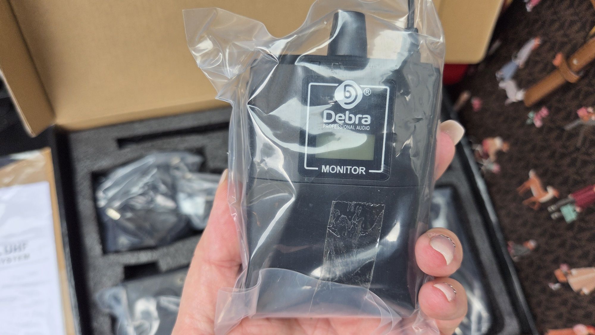 Debra Audio PRO ER-102UHF bezprzewodowy system monitorowania dousznego