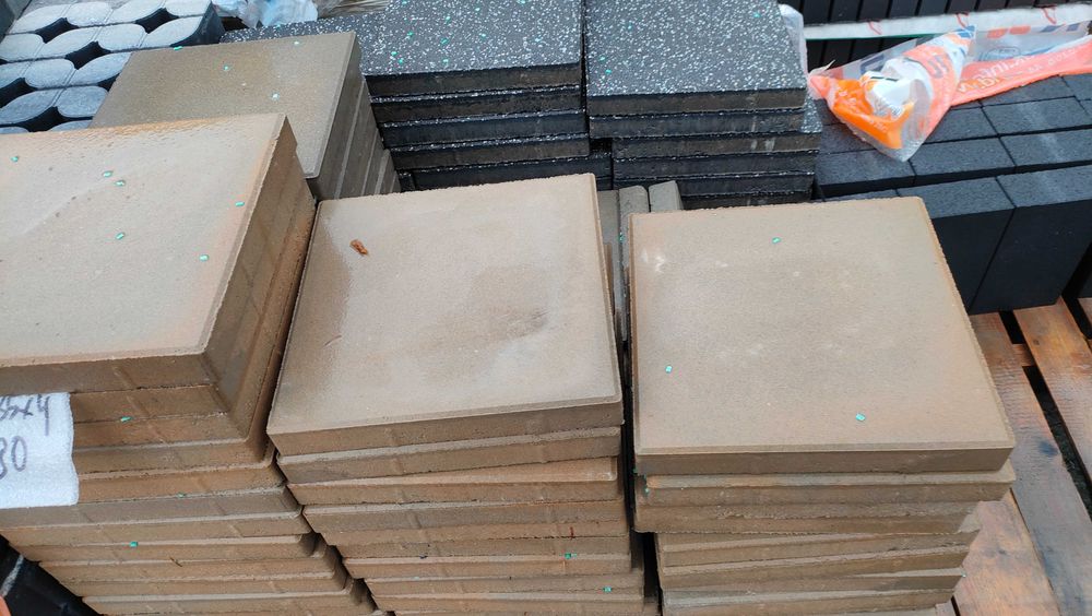 Płyty betonowe pod parasol płytka chodnikowa 35x35x4 kostka brukowa