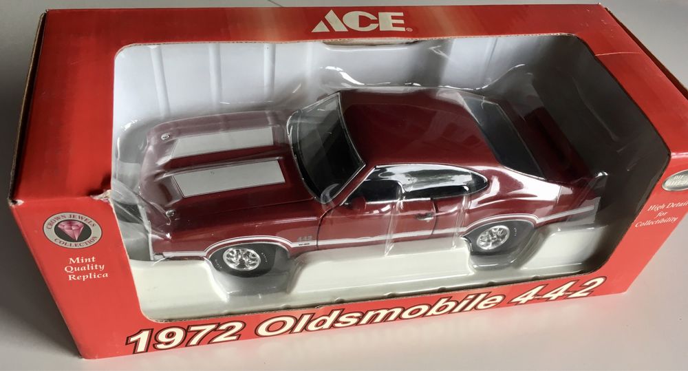 Oldsmobile 442 z 1972 crown Premiums 1:24
