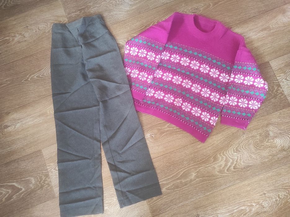 Пакет речей штани брюки світер кофта для дівчинки