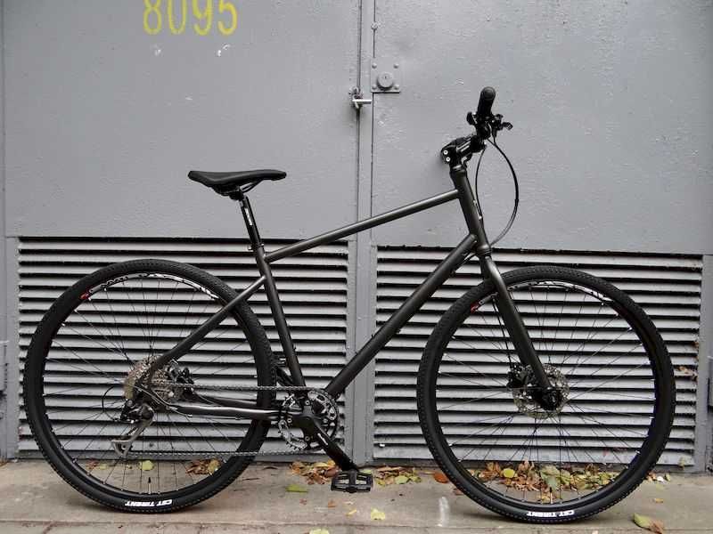 Rower FIXED WARSAW Gravel szary metaliczny rozm.L Shimano Alivio