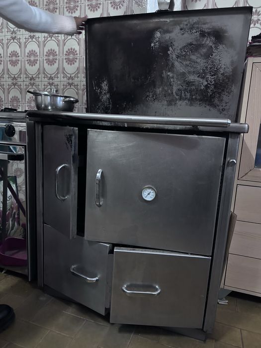 Forno a Lenha em Inox Optimo Estado