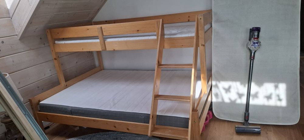 Łóżko drewniane piętrowe 140x200 materac Ikea