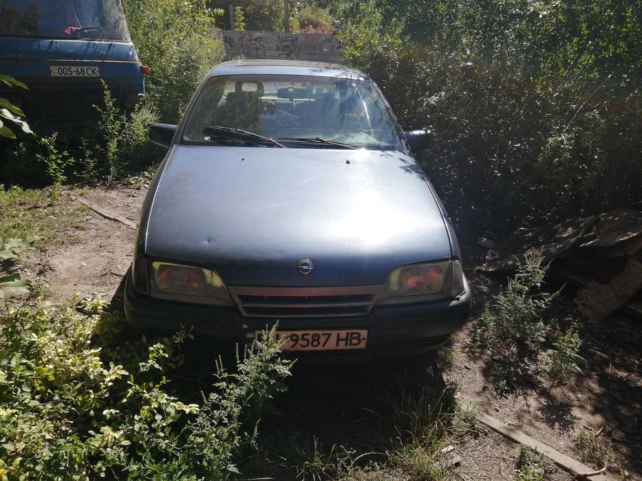 Продам автомобіль Opel Omega