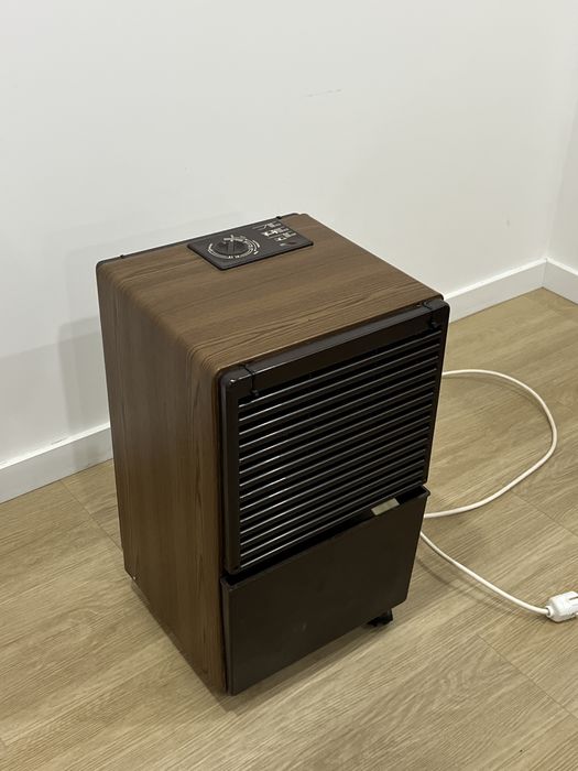 Desumidificador a imitar madeira carvalho queifri 1074