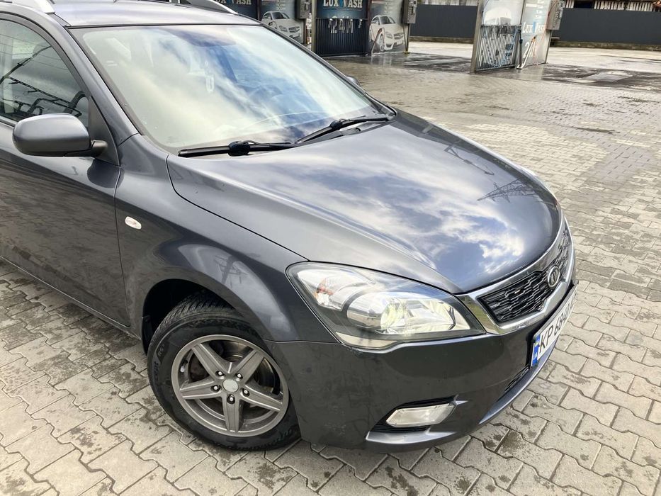 Продається kia ceed