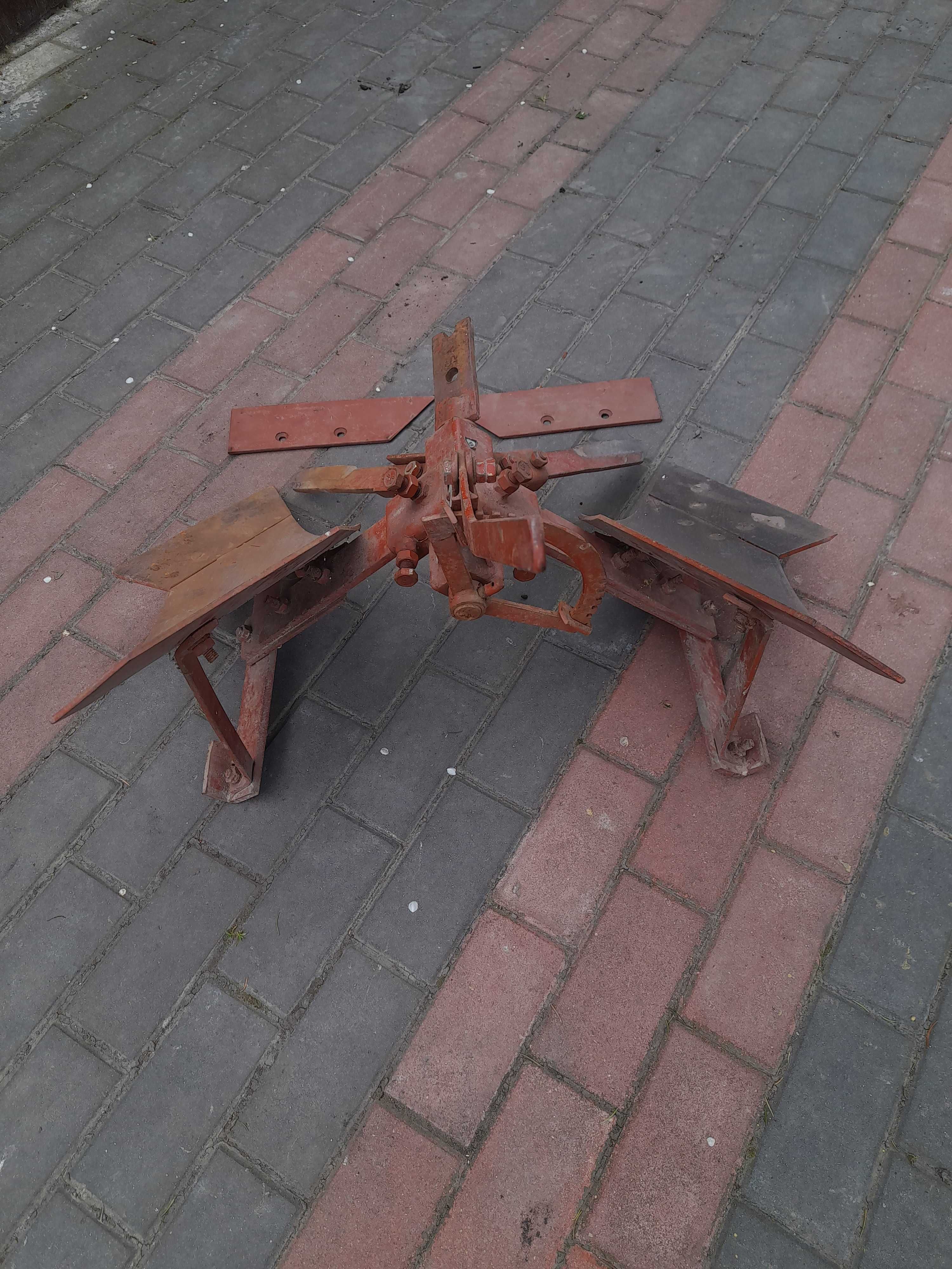 Pług do traktorka