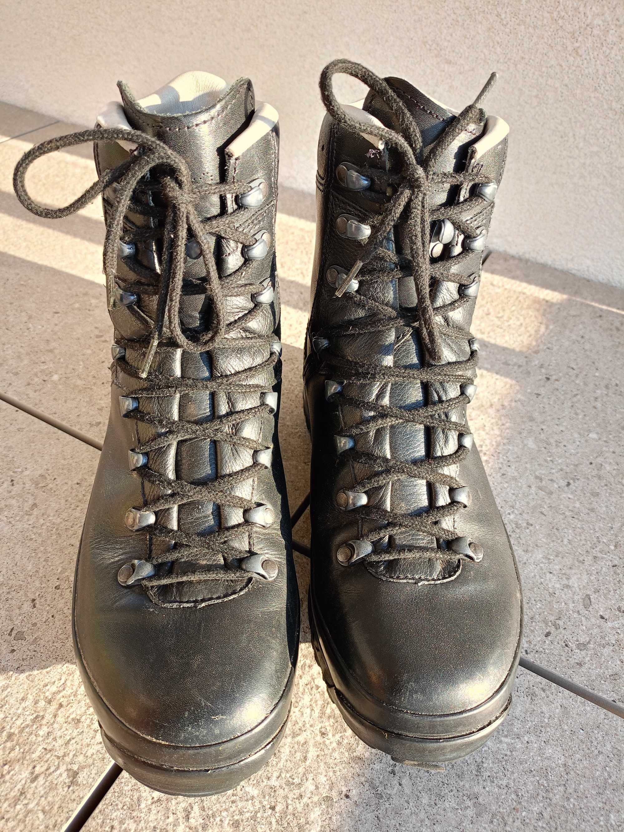 Skórzane buty wojskowe górskie HAIX