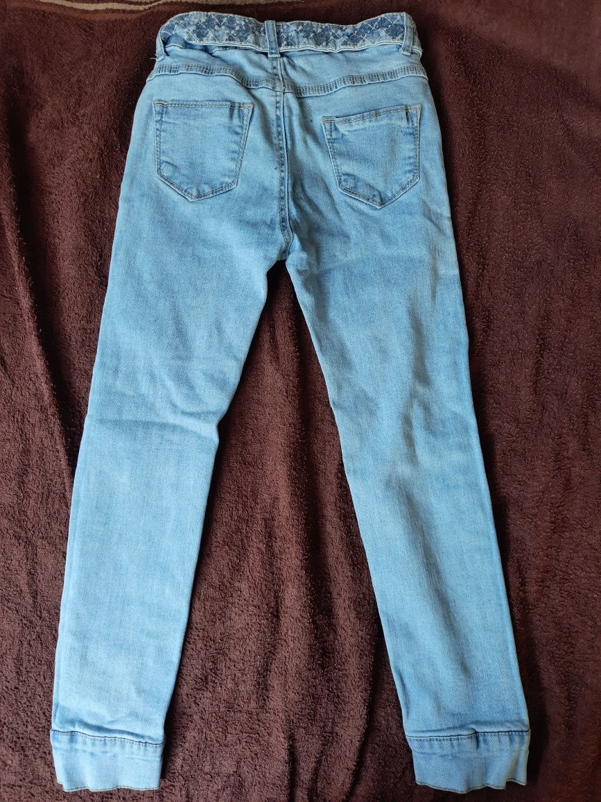 Spodnie jeans rozm. 122-128 cm