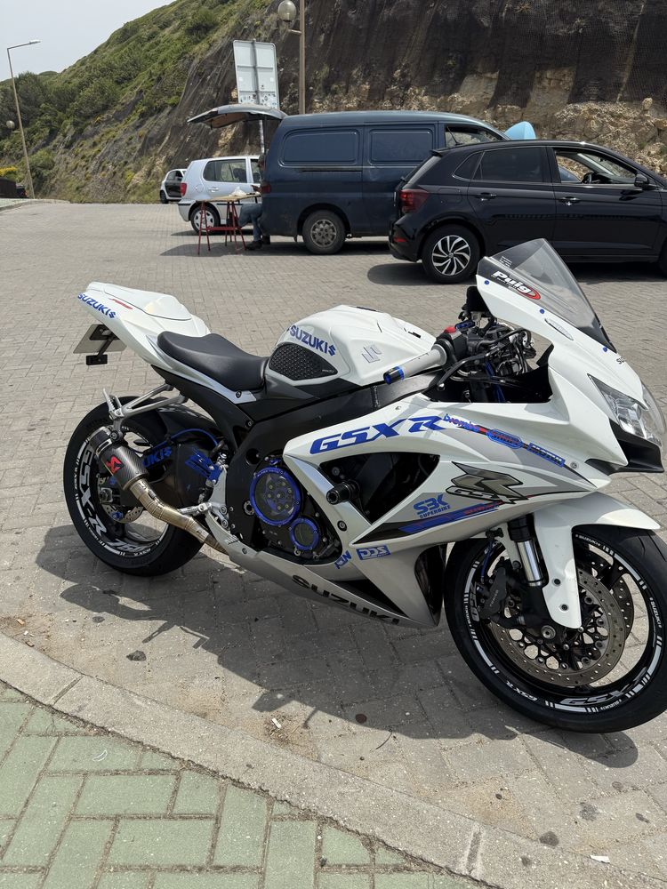 Gsxr 750 de 2012  k8 k9 l0 NACIONAL!