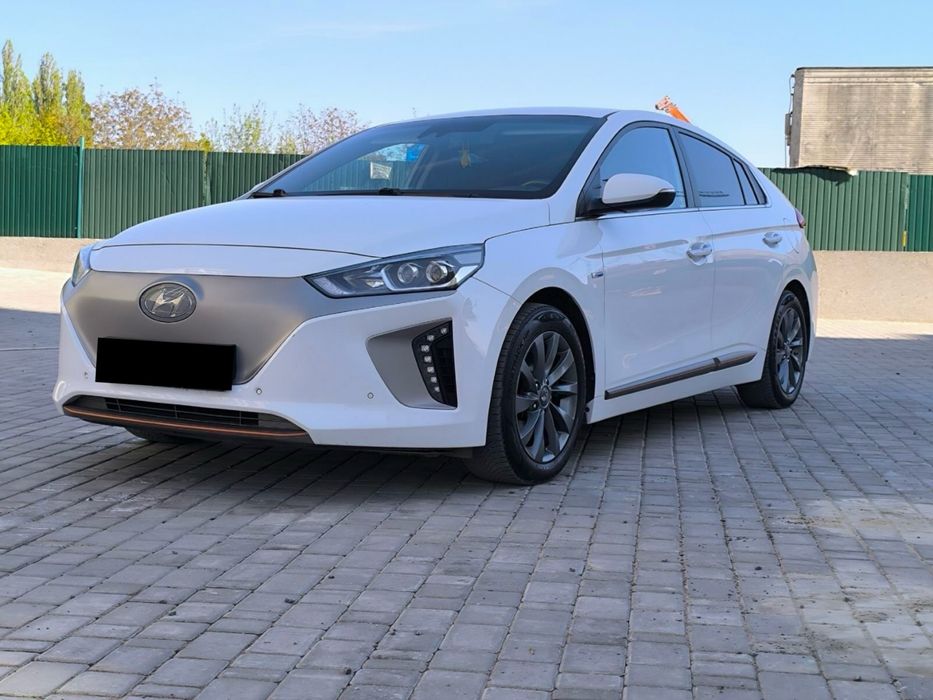 Здам в оренду електромобіль