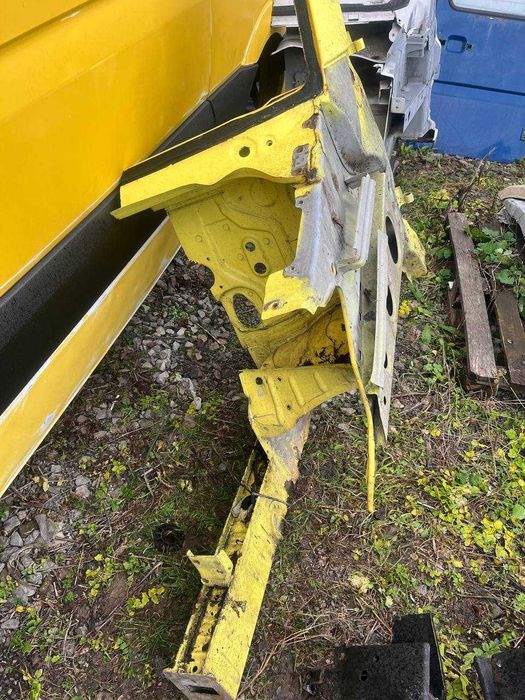 Ліва чвертка Мерседес Спрінтер 906