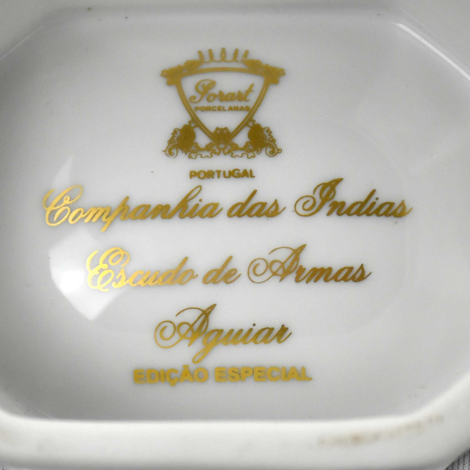 Saleiro em porcelana Porart decoração Escudo de Armas Aguiar