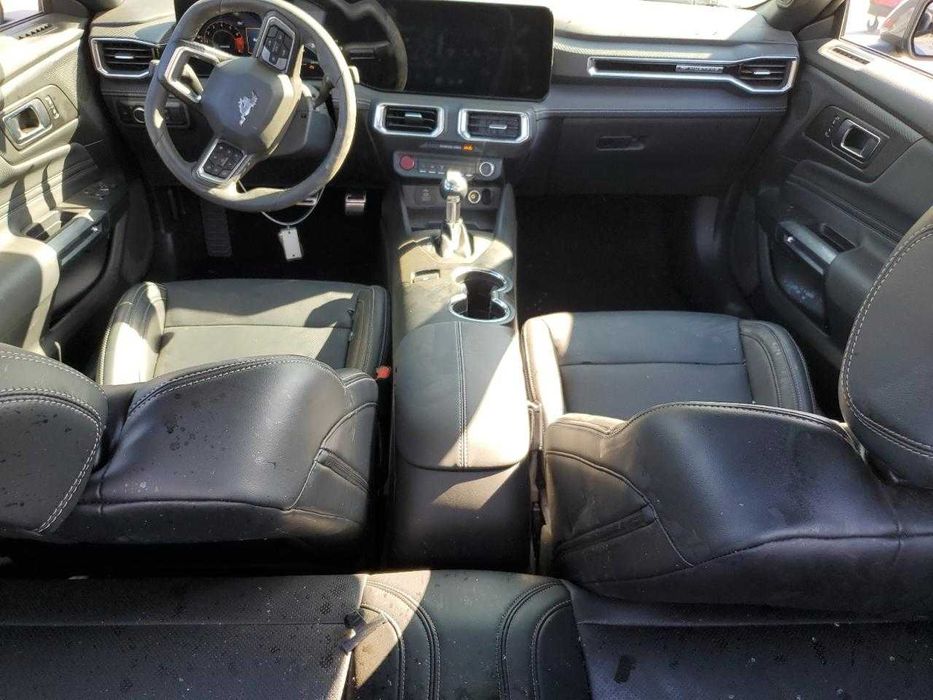 Ford Mustang 2024 кузов, запчастини