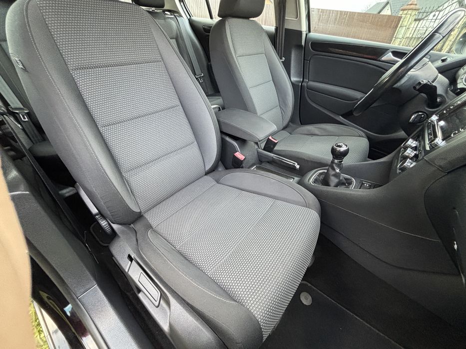 Volkswagen Golf 6 1,6 МРі бензин