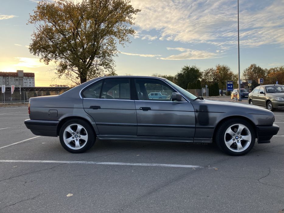 BMW E34 240D автомат