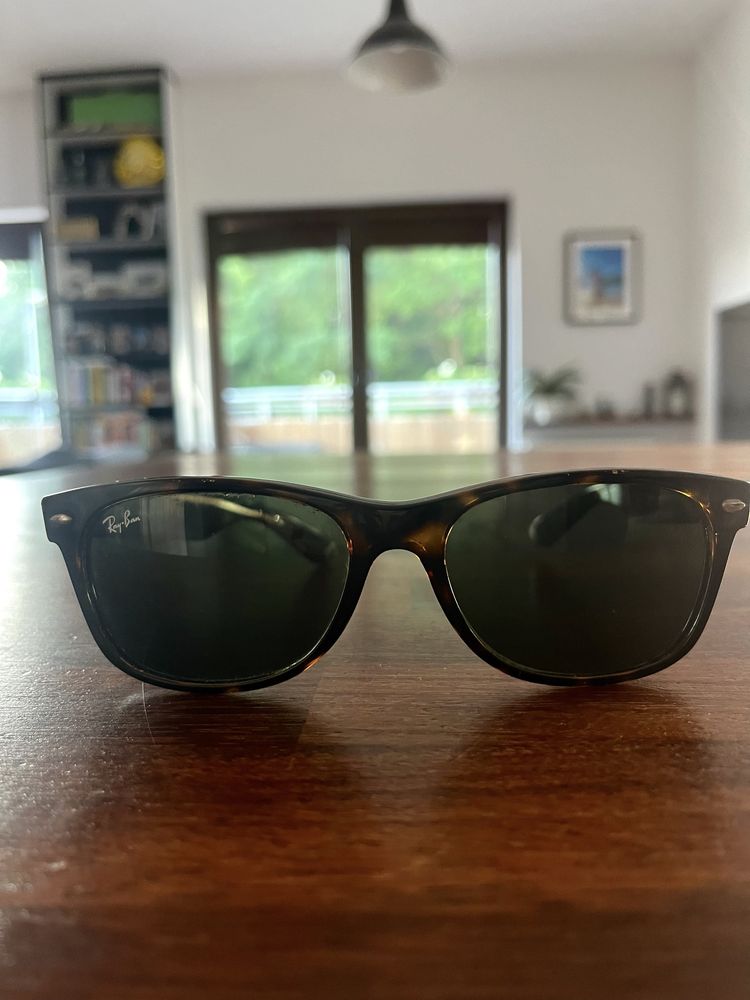 Ray-Ban RB2132 new wayfarer