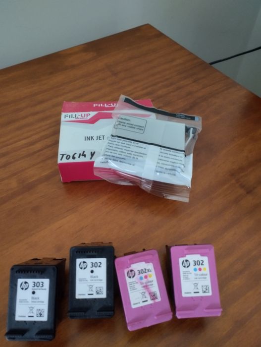 Tinteiros de impressora usados para reciclagem