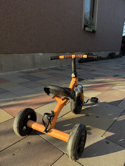 Велосипед триколісний