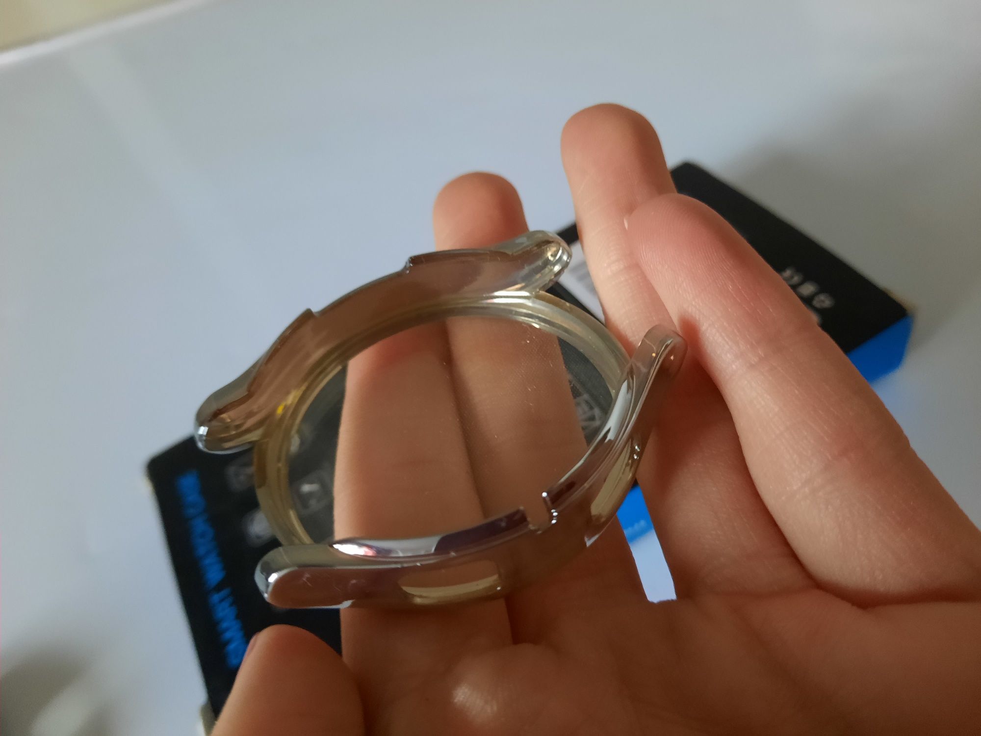 Obudowa silikon na Samsung Galaxy watch 44mm srebrny kolor