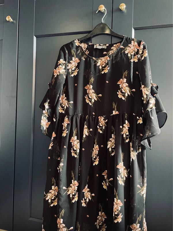 Sukienka mgiełka w kwiaty, Primark, 40