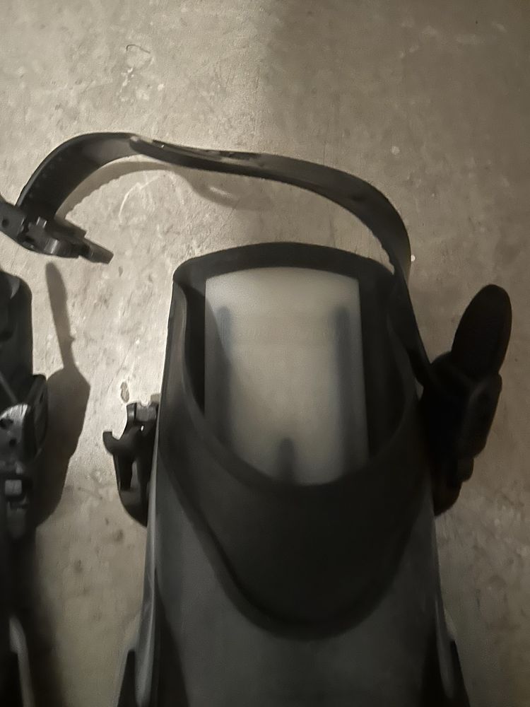 Batbatana e botas mergulho